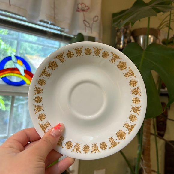 Butterfly gold Corelle hook cup and saucer - Picture 7 of 8